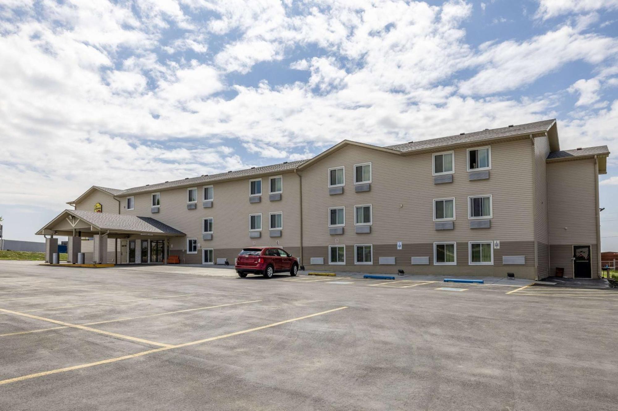 The Inn&Suites Sw Омаха Экстерьер фото